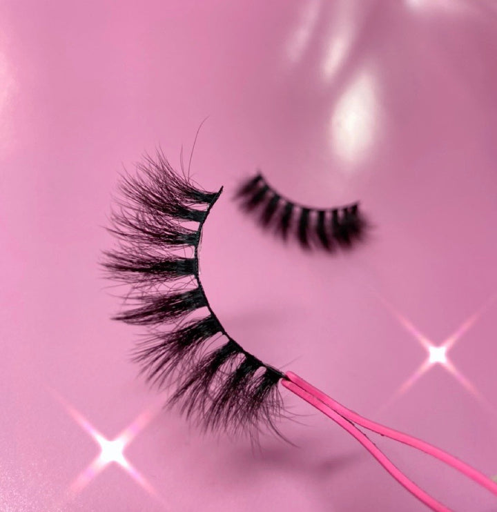 *New* Luxury 4D Faux Mink “Diva”