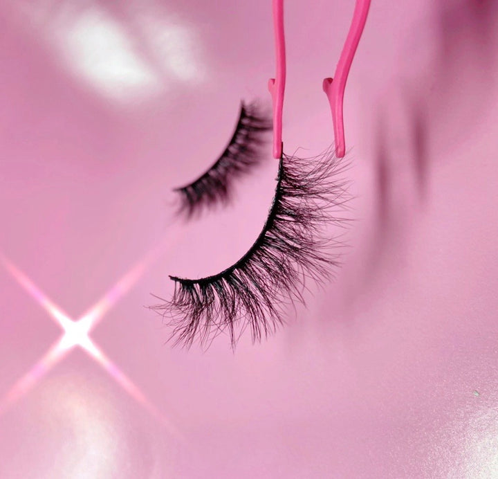 *New* Luxury 4D Faux Mink “Classy”