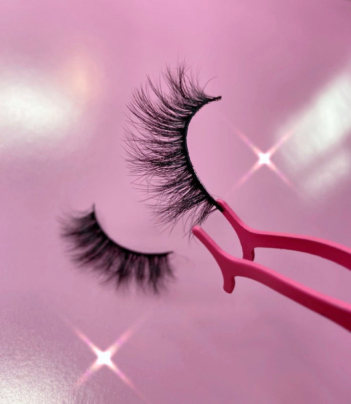 *New* Luxury 4D Faux Mink “Classy”