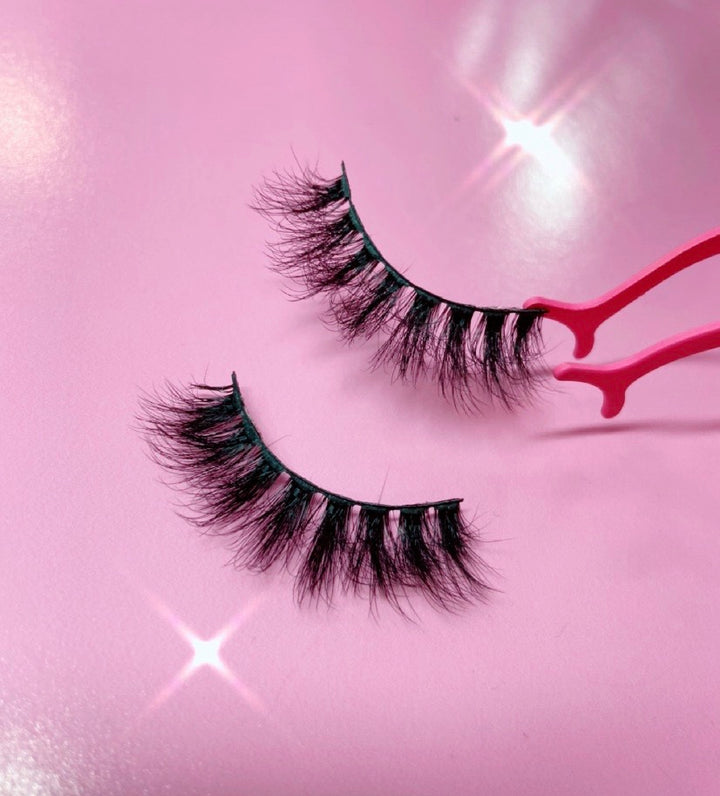 *New* Luxury 4D Faux Mink “Lucky”