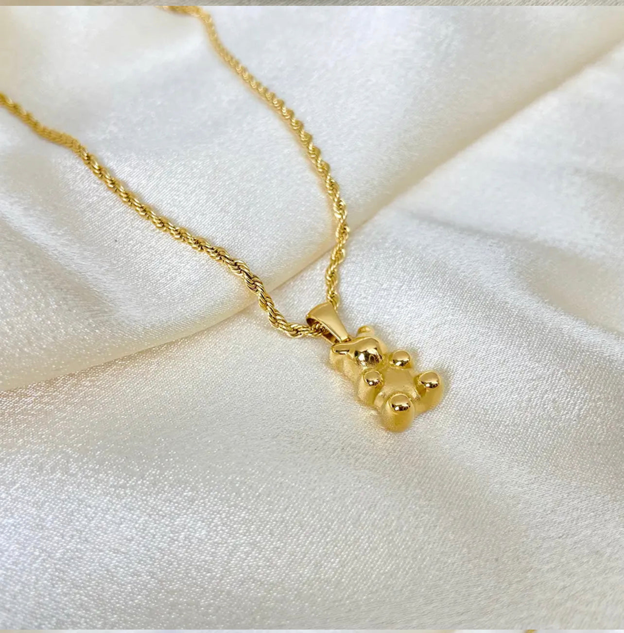 Little bear pendant necklace plain gold design